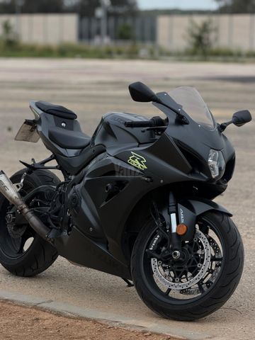 מודעת רכב סוזוקי GSX S1000 R