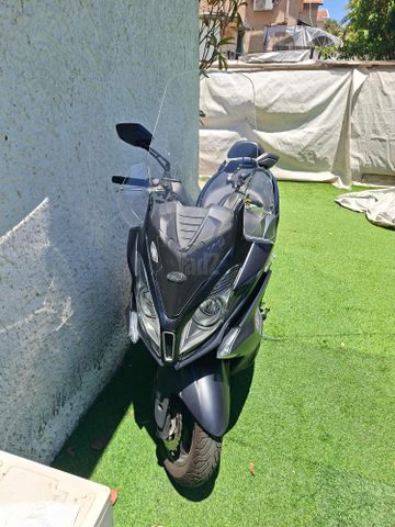 מודעת רכב קימקו דאון-טאון 350