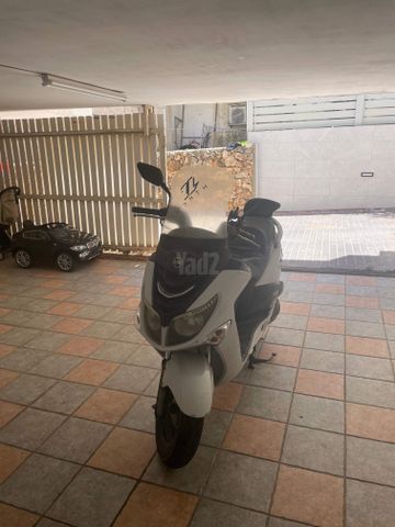 מודעת רכב סאן יאנג ג'וי רייד 200