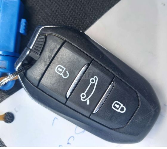 מודעת רכב סיטרואן C4 פיקאסו