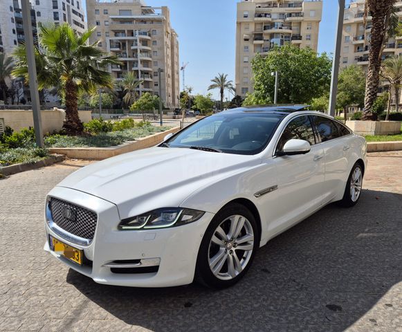 XJ Luxury 2.0 אוט׳ 2.0 (241 כ״ס) [2016-2018]