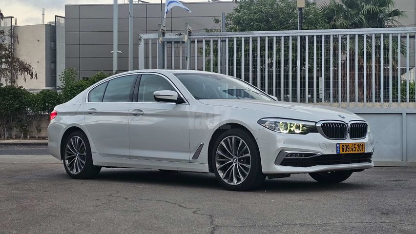 מודעת רכב ב מ וו סדרה 5