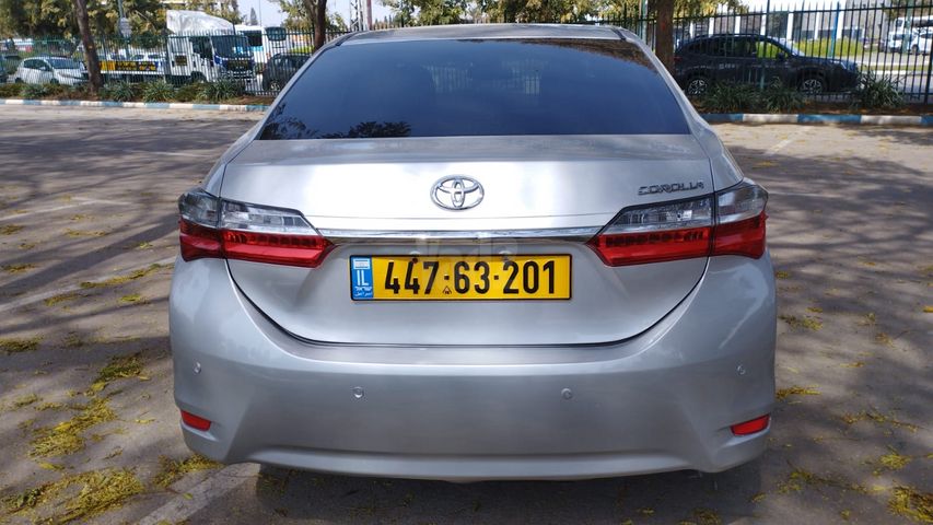 מודעת רכב טויוטה קורולה