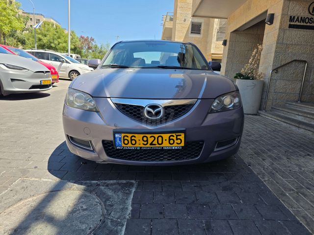 מודעת רכב מאזדה 3