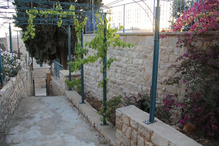 יצחק אמיתי (ט"ו) 1
