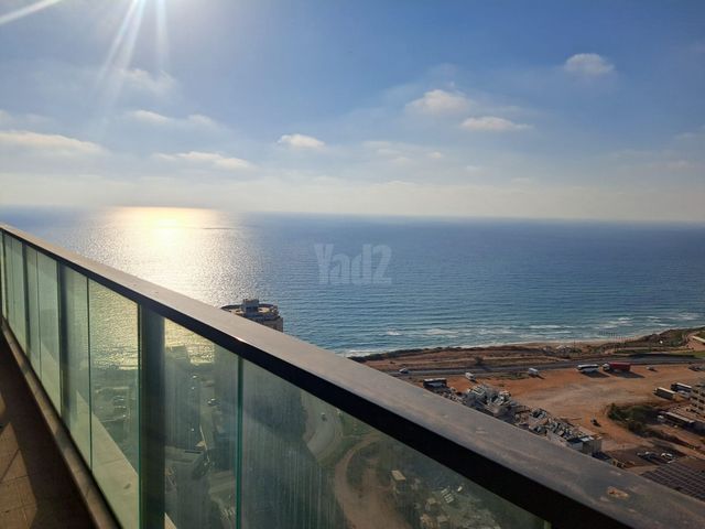 הרב הרצוג 