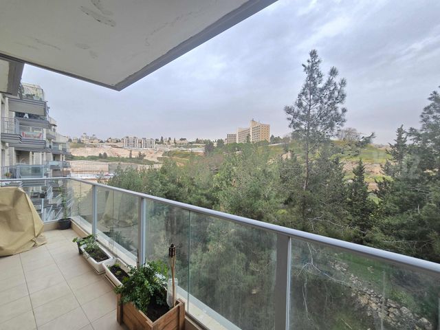 דירה להשכרה בירושלים (תיווך) — 2