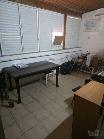 תמונה 4 של דירת 4 חדרים להשכרה בפתח תקווה