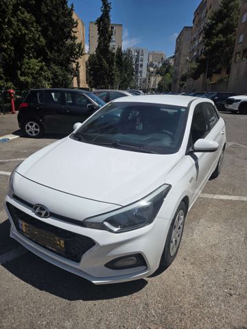 מודעת רכב יונדאי i20