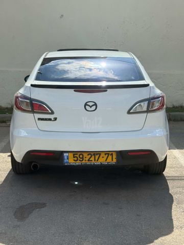מודעת רכב מאזדה 3