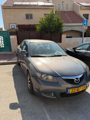 מודעת רכב מאזדה 3