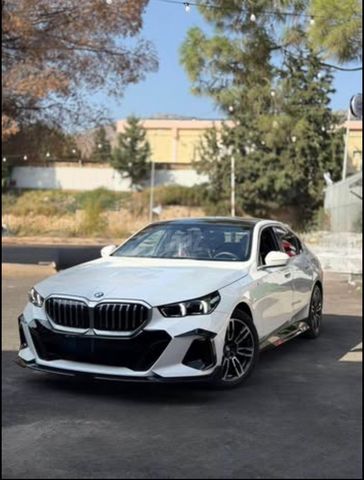 מודעת רכב ב מ וו סדרה 5