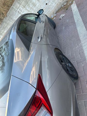 מודעת רכב יונדאי אלנטרה