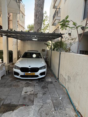 מודעת רכב ב מ וו סדרה 5