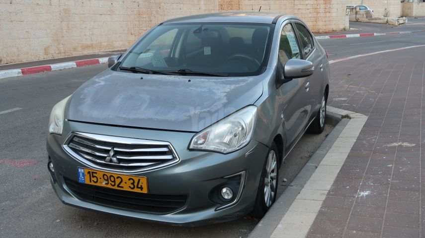 מודעת רכב מיצובישי אטראז'