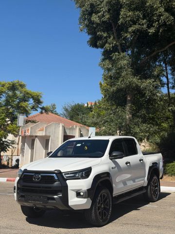 מודעת רכב טויוטה היילקס