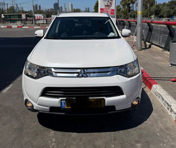 מודעת רכב מיצובישי אאוטלנדר