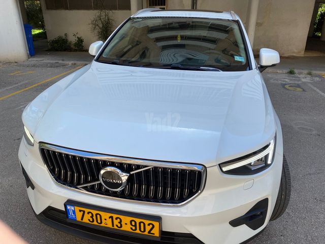 מודעת רכב וולוו XC40