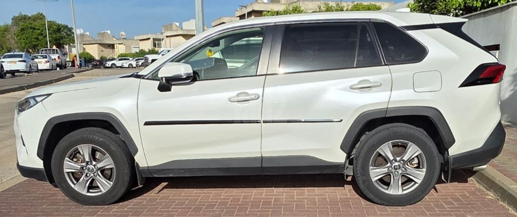 RAV4 E-Xperience היברידי אוט׳ 2.5 (178 כ״ס) [2020-2026]