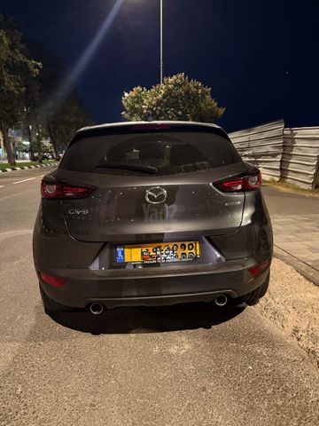 מודעת רכב מאזדה CX-3