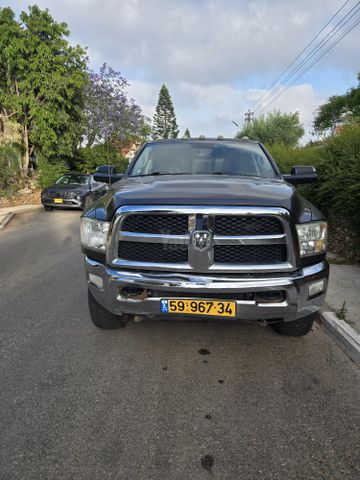 מודעת רכב דודג'
