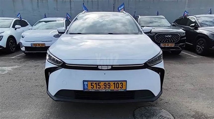 מודעת רכב ג׳ילי Geometry C
