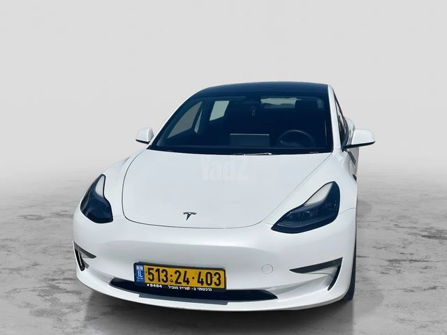 מודעת רכב טסלה מודל 3