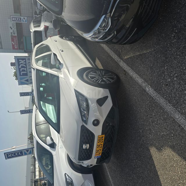 מודעת רכב סיאט ארונה 1