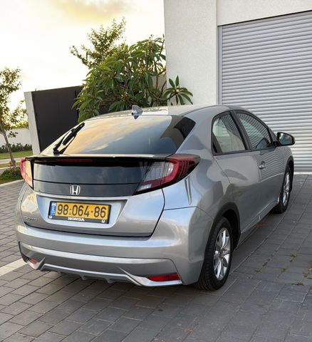 מודעת רכב הונדה סיוויק 2
