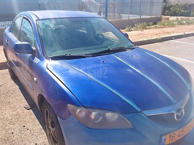 מודעת רכב מאזדה 3