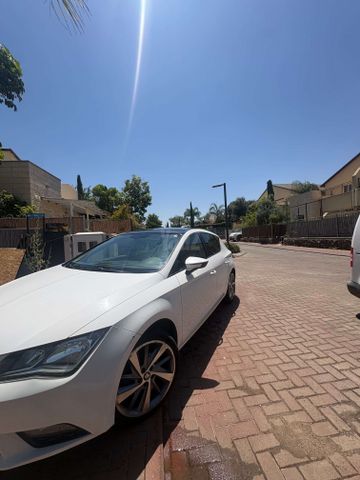 מודעת רכב סיאט לאון