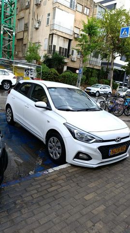 מודעת רכב יונדאי i20