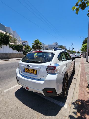 מודעת רכב סובארו XV