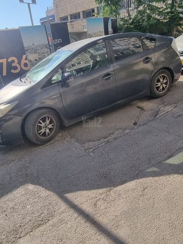 מודעת רכב טויוטה פריוס
