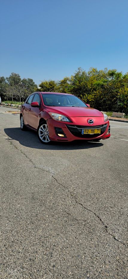 מודעת רכב מאזדה 3