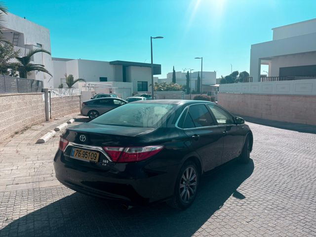 מודעת רכב טויוטה קאמרי