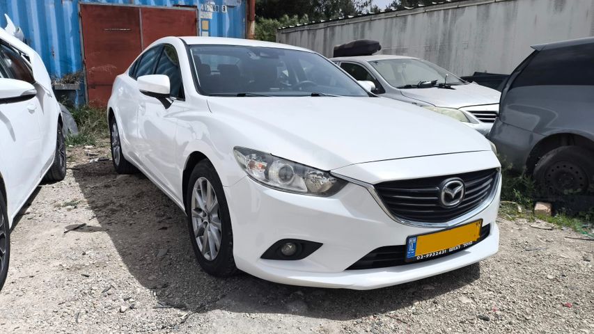 6 Luxury אוט׳ סדאן 4 דל 2.0 (165 כ״ס) [2015-2018]