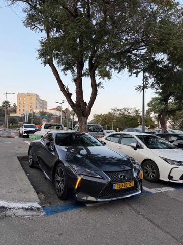 מודעת רכב לקסוס LC