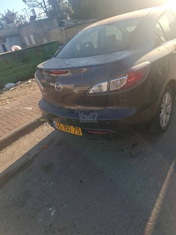 מודעת רכב מאזדה 3