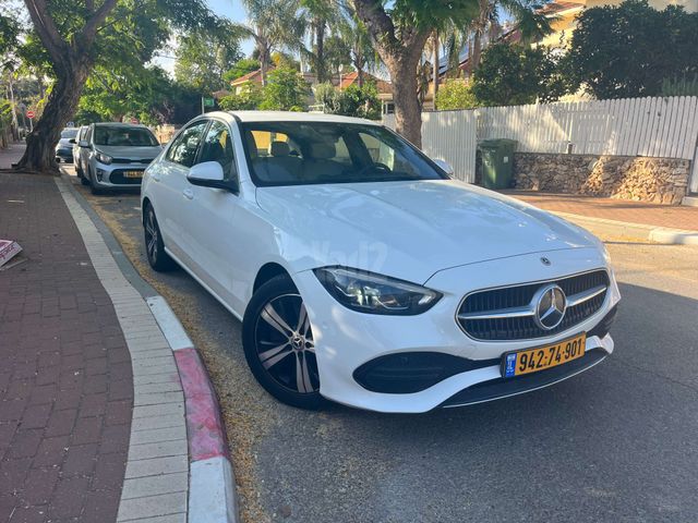 מודעת רכב מרצדס-בנץ C-class