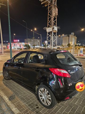 מודעת רכב מאזדה 2