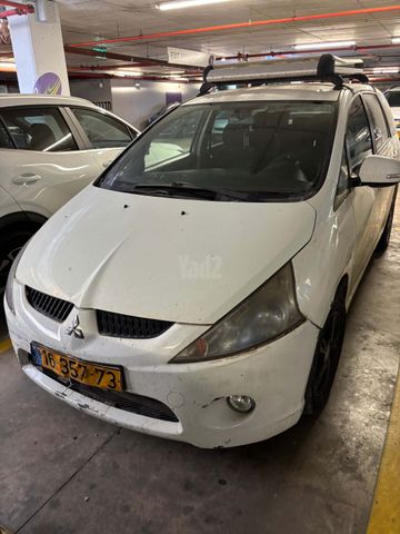 מודעת רכב מיצובישי גרנדיס