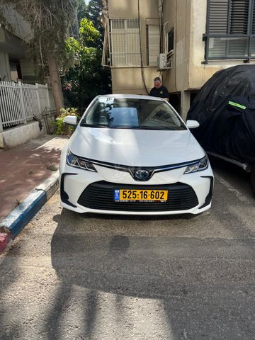 מודעת רכב טויוטה קורולה