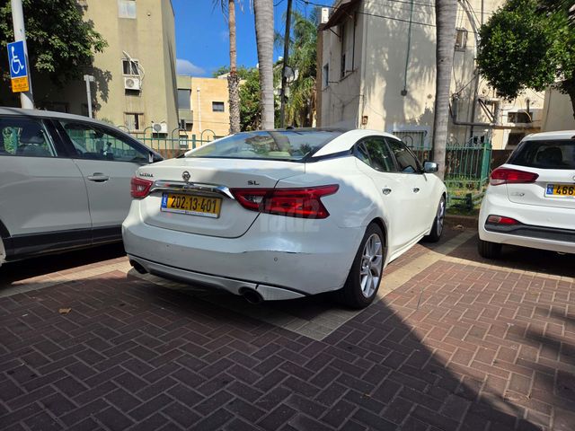 מודעת רכב ניסאן מקסימה