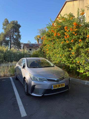 מודעת רכב טויוטה קורולה