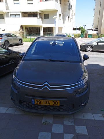מודעת רכב סיטרואן C4 פיקאסו