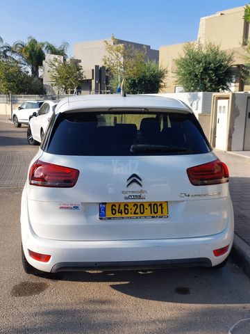 מודעת רכב סיטרואן C4 פיקאסו