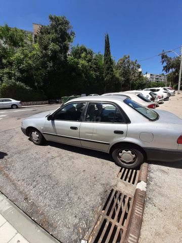 מודעת רכב טויוטה קורולה