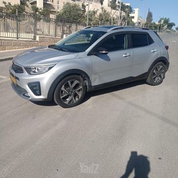 מודעת רכב קיה סטוניק