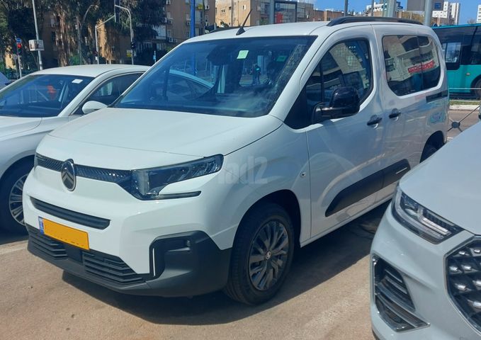מודעת רכב סיטרואן ברלינגו